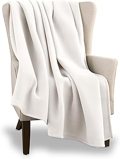 Velux 1b07048 couverture isolée originale de style hôtel, unie, lavable en machine, douce, chaude, thermique, durable, adaptée aux animaux de compagnie, convient à toutes les saisons pour lit et canapé, taille double, ivoire. En tant que leader du commerce électronique en Côte d'Ivoire, DIAYTAR COTE D'IVOIRE est déterminée à continuer d'offrir une gamme diversifiée de produits et des services de haute qualité à ses clients. Elle maintient une approche client-centric et s'efforce de répondre aux besoins changeants du marché. La boutique est une référence pour les achats en ligne fiables et sécurisés.