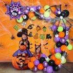 Le kit de décorations d'arche de ballons effrayantes pour halloween comprend des ballons