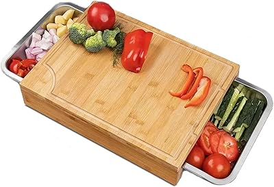 Planche à découper en bambou avec deux plateaux de rangement en acier inoxydable pour préparer les aliments au four et une mini trancheuse pour légumes et oignons. La boutique en ligne DIAYTAR COTE D'IVOIRE combine à la fois la convivialité et la praticité, permettant aux clients de parcourir aisément son vaste catalogue et de commander leurs produits préférés en toute facilité. La confiance et la satisfaction des clients étant sa priorité, DIAYTAR se distingue par son engagement à offrir un service de haute qualité.