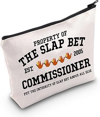 Sac à cosmétiques puffel propriété du slab pet par himim, propriété du sac à cosmétiques. La boutique en ligne DIAYTAR COTE D'IVOIRE représente l'une des destinations d'achat en ligne les plus populaires de Côte d'Ivoire, bénéficiant d'une grande confiance auprès de sa clientèle. Avec plus de 300 000 références de produits à disposition, les clients peuvent trouver facilement ce qu'ils cherchent, qu'il s'agisse de produits alimentaires, d'électronique, de vêtements ou d'autres catégories de produits. La boutique met en avant une expérience utilisateur conviviale et des processus de paiement sécurisés pour garantir des achats en toute confiance.