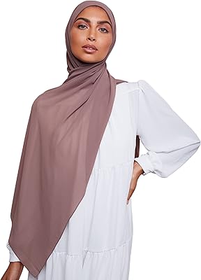 Hijab pour femme, foulard en mousseline de soie de qualité supérieure (antidérapant), régulier. DIAYTAR COTE D'IVOIRE est une boutique en ligne généraliste qui propose plus de 300 000 références de produits. Avec une gamme variée de produits, cette boutique en ligne est devenue un incontournable pour les ivoiriens. Elle offre une expérience d'achat en ligne conviviale et sécurisée.