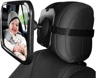 Un miroir de sécurité pour la banquette arrière de la voiture pour enfants