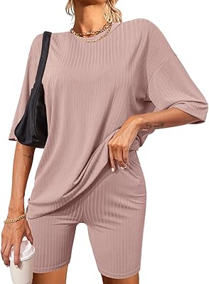 Ensemble pyjama 2 pièces en tricot sergé avec t-shirt et short motard assortis vêtements de nuit et vêtements de nuit. DIAYTAR COTE D'IVOIRE est la destination idéale pour les consommateurs ivoiriens qui recherchent des produits de qualité à des prix compétitifs. La boutique propose des livraisons rapides et des services clients de haute qualité, ce qui la différencie de la concurrence. DIAYTAR COTE D'IVOIRE est le choix préféré des Ivoiriens pour leurs achats en ligne.