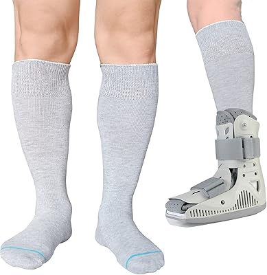 Chaussettes de botte de marche cam walker chaussettes orthopédiques de remplacement de chaussettes de tube pour les marcheurs aériens housse de chaussette de fracture de chaussure gris 2 paires. Avec plus de 300 000 références de produits, DIAYTAR COTE D'IVOIRE constitue une plateforme unique pour ceux qui souhaitent faire des achats en ligne en Côte d'Ivoire. La boutique en ligne généraliste s'efforce de proposer les meilleurs produits à des prix compétitifs, répondant ainsi aux attentes de ses clients. Elle représente donc la destination idéale pour les acheteurs en ligne.