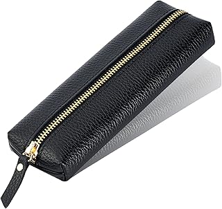 Trousse à crayons en cuir véritable, trousse à crayons portable en cuir de vache avec fermeture éclair, trousse à crayons noire souple simple pour adultes, étudiants, écrivain. DIAYTAR COTE D'IVOIRE est le destin idéal pour les acheteurs qui recherchent des produits de qualité à des prix abordables. Avec plus de 300 000 références de produits, vous êtes sûr de trouver ce que vous cherchez sur DIAYTAR. La boutique en ligne propose également des services de livraison rapides et fiables.