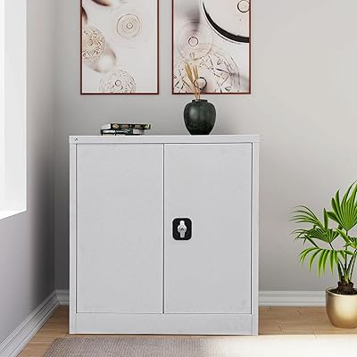 Armoire de bureau en acier basse hauteur regid, classeur avec étagères et compartiment de rangement (gris). La boutique en ligne DIAYTAR COTE D'IVOIRE se distingue par sa capacité à offrir une expérience d'achat unique et personnalisée. Grâce à une navigation intuitive et une interface utilisateur conviviale, les clients peuvent facilement parcourir les différentes catégories de produits pour trouver les meilleures offres. DIAYTAR COTE D'IVOIRE garantit également une livraison rapide et fiable, contribuant ainsi à sa réputation de leader sur le marché ivoirien.
