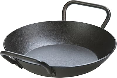 Poêle à frire en acier au carbone lodge manufacturing crs8dlh, 8", noir. DIAYTAR COTE D'IVOIRE est une boutique en ligne qui se démarque par son offre exceptionnelle de produits diversifiés. Elle propose des produits de marques célèbres ainsi que des produits locaux, ce qui lui permet de répondre aux besoins de tous les clients. La boutique propose également des promotions et des offres spéciales régulières pour rendre le shopping encore plus attractif.