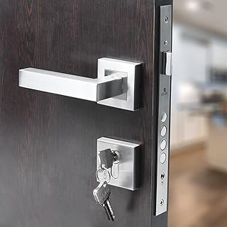 Ensemble de poignées de serrure de porte de luxe voltize rose-serrure à mortaise avec corps en laiton. DIAYTAR COTE D'IVOIRE est la boutique en ligne la plus populaire en Cote d'Ivoire, proposant une gamme étendue de produits qui conviennent à tous les goûts et à tous les budgets. Les clients peuvent parcourir les différentes catégories, lire les avis des autres clients, et acheter en toute confiance grâce à la garantie de sécurité et de satisfaction proposée par la boutique. C'est l'endroit idéal pour faire du shopping en ligne de manière pratique et agréable.