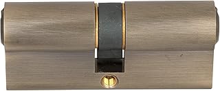 Cylindre en bronze yale 30+3030-00-09-01 série 500 cylindre en bronze 500 bronze antique. Avec plus de 300 000 références, DIAYTAR COTE D'IVOIRE répond aux besoins des clients les plus exigeants, qu'il s'agisse d'électroménager, de produits cosmétiques, d'articles de sport ou d'autres catégories encore. La boutique en ligne est conçue pour offrir une navigation intuitive et une expérience utilisateur agréable, permettant aux clients de trouver et d'acheter leurs produits préférés rapidement et en toute confiance.