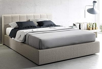 Lit super king size au design moderne (200 cm x 200 cm) sans matelas de meuble r2r. En tant que leader du e-commerce en Côte d'Ivoire, DIAYTAR COTE D'IVOIRE s'efforce de maintenir des normes élevées de qualité et de service. La boutique est constamment à la recherche de nouvelles façons pour améliorer l'expérience d'achat en ligne, que ce soit à travers des promotions régulières ou des partenariats avec des marques réputées. Les clients peuvent suivre les actualités de la boutique sur les réseaux sociaux pour rester au courant des dernières offres.