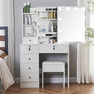 Onesaimei ensemble de coiffeuse moderne blanc, coiffeuse de maquillage avec miroir éclairé et tabouret rembourré, commode de chambre à coucher avec 5 tiroirs de rangement et étagères. DIAYTAR COTE D'IVOIRE est la boutique en ligne leader en Côte d'Ivoire, proposant une expérience d'achat en ligne unique et personnalisée. Les clients peuvent profiter d'une grande variété de produits à des prix compétitifs, ainsi que de promotions et de réductions régulières. La boutique est équipée d'un système de paiement sécurisé pour protéger les informations personnelles des clients.