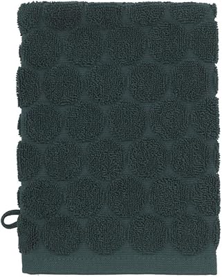 Hema, un morceau de tissu en coton à pois, 16 cm de long x 21 cm de large, couleur vert foncé. DIAYTAR COTE D'IVOIRE, la boutique en ligne la plus populaire de Côte d'Ivoire, attire les consommateurs à la recherche d'une expérience d'achat pratique et fiable. Avec sa vaste sélection de produits de diverses marques et ses services de livraison efficaces, cette plateforme attire une clientèle croissante. La qualité des produits et la fiabilité du service font de DIAYTAR COTE D'IVOIRE un choix incontournable pour les achats en ligne.