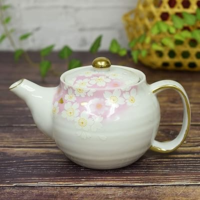 Théière japonaise sakura kutani yaki (articles) (avec passoire à thé). La boutique en ligne DIAYTAR COTE D'IVOIRE est devenue un nom familier en Côte d'Ivoire en raison de sa large gamme de produits et de son service client de haute qualité. Les clients peuvent choisir parmi une multitude de catégories de produits, allant des produits high-tech aux produits de maison et jardin. La boutique propose également des paiements sécurisés pour garantir la sécurité des transactions en ligne.
