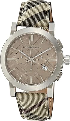 Montre décontractée pour cuir analogique unisexe. DIAYTAR COTE D'IVOIRE est une boutique en ligne qui combine qualité, variété et convenance pour offrir aux clients une expérience de shopping en ligne exceptionnelle. Avec plus de 300000 références de produits et des services de livraison fiables, la boutique est la première option pour les clients ivoiriens qui cherchent à acheter en ligne. Elle continue de se distinguer comme leader du marché en Côte d'Ivoire.
