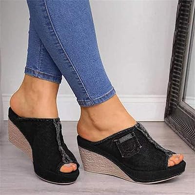 Sandales rétro à talons larges et semelle épaisse en denim pour femmes, avec bout ouvert, design bouche de poisson, adaptées aux voyages et à la plage. La boutique en ligne Diaytar Côte d'Ivoire est le leader du marché ivoirien en termes de vente en ligne. Elle propose une sélection immense de produits de toutes les catégories, ce qui permet aux clients de trouver facilement ce qu'ils cherchent. La boutique en ligne est sécurisée et fiable, ce qui garantit aux clients une expérience d'achat en toute confiance.