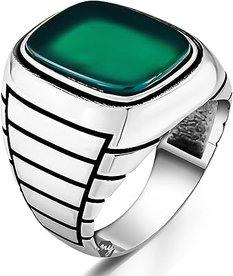 Bague turque en argent sterling 925 avec un design personnalisé en pierre d'agate verte pour homme. La boutique en ligne DIAYTAR COTE D'IVOIRE propose une sélection incroyable de produits allant de l'électronique à la maison et au jardin. Avec plus de 300 000 références, les clients peuvent trouver tout ce dont ils ont besoin en un seul endroit. La boutique met en avant la qualité et la fiabilité de ses produits.