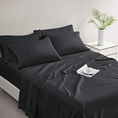 Parure de lit comfort spaces en microfibre 14 poches profondes infroissable. DIAYTAR COTE D'IVOIRE s'efforce de maintenir des prix compétitifs pour ses produits, ce qui la rend plus attrayante pour les consommateurs à la recherche d'offres abordables sans compromettre la qualité. La boutique organise régulièrement des promotions et des ventes spéciales, offrant ainsi à ses clients l'opportunité de faire des économies supplémentaires.