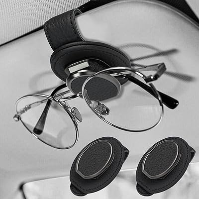 Discount parts direct support de lunettes de soleil pour pare-soleil de voiture - clip de suspension de lunettes en cuir avec clip pour carte de billet - accessoires pour pare-soleil de voiture (noir). Diaytar Côte d'Ivoire, votre partenaire de confiance pour vos achats en ligne, vous offre un choix immense de plus de 300 000 références de produits. Que vous cherchiez des produits pour la maison, des accessoires pour votre téléphone ou des vêtements pour toute la famille, Diaytar a tout ce qu'il vous faut. Avec une équipe dédiée au service client, Diaytar assure une expérience d'achat sans soucis.