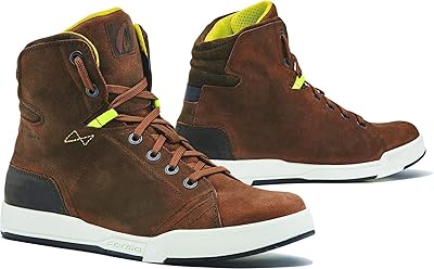 Forma chaussures d'entraînement de moto swift dry certifiées ue noir. DIAYTAR COTE D'IVOIRE, c'est plus de 300 000 références disponibles en ligne, pour répondre à tous vos besoins. En tant que leader du e-commerce en Cote d'Ivoire, nous offrons une sélection incroyable de produits. Notre boutique en ligne est votre destination pour tout ce dont vous avez besoin.