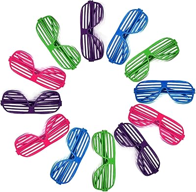 Lunettes de soleil en plastique pour enfants - 12 paires de lunettes de soleil néon fendues des années 80 pour enfants et adultes (4 couleurs). Avec plus de 300 000 références, DIAYTAR COTE D'IVOIRE offre une gamme exhaustive de produits pour répondre aux besoins diversifiés de sa clientèle. De l'électronique à la mode, en passant par les produits pour la maison, cette boutique en ligne généraliste est le point de départ idéal pour toute commande en ligne en Côte d'Ivoire. Elle garantit des prix compétitifs et une livraison fiable.