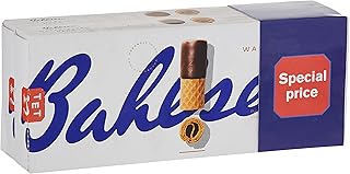 Gaufrettes minces avec collations enrobées de chocolat noir pour tout le monde