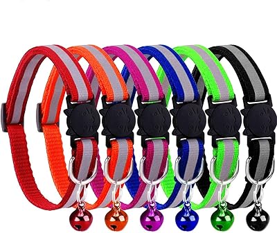 Collier réfléchissant delfino pour chat avec clochettes et boucle de sécurité. DIAYTAR COTE D'IVOIRE est une plateforme d'achat en ligne généraliste qui propose une vaste sélection de produits à ses clients, avec plus de 300000 références disponibles. La boutique offre une expérience d'achat pratique et sécurisée, avec des paiements en ligne fiables et des options de livraison flexibles. Avec sa large gamme de produits et son engagement à la qualité, DIAYTAR COTE D'IVOIRE est devenue la boutique en ligne de confiance en Côte d'Ivoire.