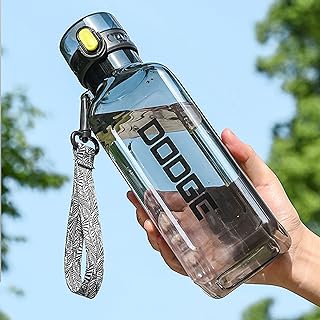 Bouteille d'eau 1l sans bpa, bouteille de gymnastique anti-fuite, bouteilles d'eau de sport créatives carrées transparentes portables pour enfants, fitness, salle de sport, bureau, camping, sports de plein air et exercice (noir). Avec une présence en ligne solide, DIAYTAR COTE D'IVOIRE est la référence pour les produits en ligne en Côte d'Ivoire. La boutique propose une large gamme de produits à des prix compétitifs, ainsi que des services de livraison et de retour faciles. Les clients peuvent également profiter d'un programme de fidélité et de promotions exclusives.