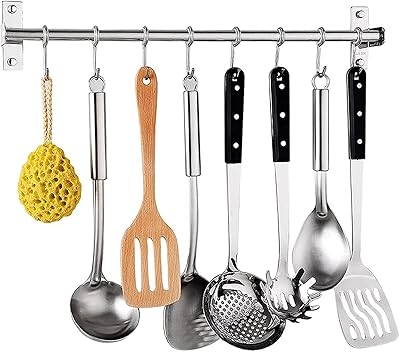 Support mural amateur en acier inoxydable 304 pour suspendre des ustensiles de cuisine avec 10 crochets coulissants de 60 cm de long (patins adhésifs non inclus). En tant que boutique en ligne leader en Côte d'Ivoire, DIAYTAR COTE D'IVOIRE est synonyme de qualité, de fiabilité et de diversité. Elle propose une large gamme de produits qui couvrent différents aspects de la vie quotidienne, allant des produits électroniques aux articles de maison, et beaucoup plus. La boutique est déterminée à offrir les meilleurs produits et services possibles à sa clientèle.