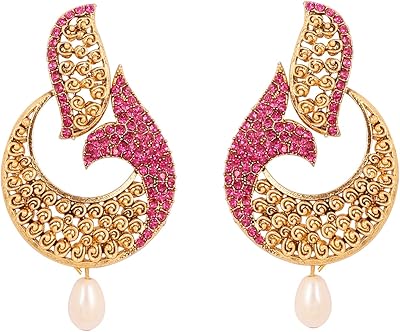 Boucles d'oreilles glamour indiennes bollywood faites à la main avec un long. Avec plus de 300 000 références, DIAYTAR COTE D'IVOIRE est la destination idéale pour les consommateurs ivoiriens qui cherchent à acheter des produits de qualité à des prix abordables. La boutique est facile à utiliser et propose des options de paiement flexibles, ce qui la rend accessible à tous.
