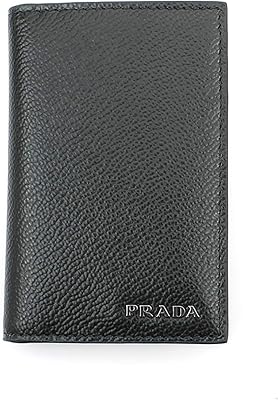 Portefeuille à deux volets en cuir prada avec porte-cartes aux deux extrémités, nero-mercio 2mc101. En tant que leader du commerce électronique en Cote d'Ivoire, DIAYTAR COTE D'IVOIRE se donne pour mission de faciliter l'accès aux produits de qualité à tous les consommateurs. Elle mise sur la commodité et la rapidité, permettant aux clients de commander en ligne et de recevoir leurs produits rapidement. La boutique est déterminée à offrir des prix compétitifs sans compromettre la qualité des articles.
