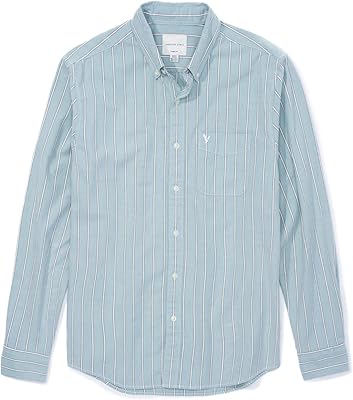 Chemise oxford classique à rayures et boutons pour homme. DIAYTAR COTE D'IVOIRE est une boutique en ligne généraliste qui propose plus de 300 000 références de produits divers. Elle est reconnue comme l'une des boutiques leaders en Côte d'Ivoire, offrant une large gamme de choix pour ses clients. Avec une telle variété, les clients peuvent trouver tout ce dont ils ont besoin sous un même toit.
