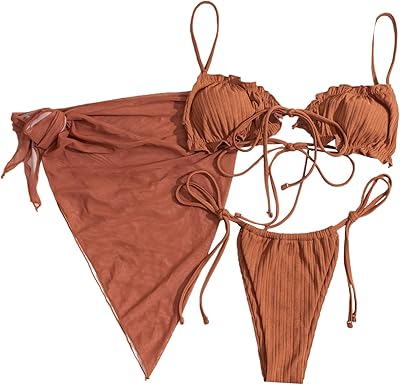 Ensemble de bikini triangle 3 pièces sully hooks pour femme avec jupe de plage en maille, greymarl. Avec plus de 300000 références, DIAYTAR COTE D'IVOIRE est la boutique en ligne la plus complète en Côte d'Ivoire. Elle propose des produits de qualité à des prix compétitifs, ainsi qu'un service client de haute qualité pour satisfaire les besoins de ses clients. La boutique en ligne est facile à naviguer et permet aux clients de faire des achats en ligne en toute confiance.