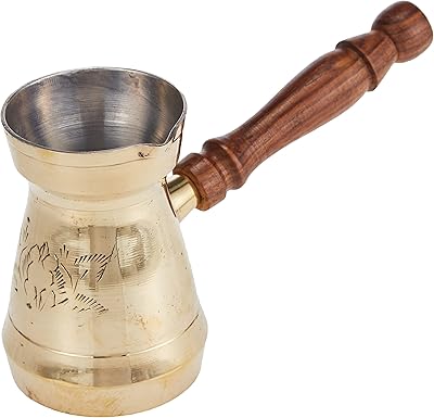 Bouilloire à café turque raj, 6,5 cm, or, modèle btc005, une pièce. DIAYTAR COTE D'IVOIRE est une boutique en ligne qui propose une large sélection de produits à des prix compétitifs. Les clients peuvent profiter de la livraison à domicile ou du retrait en magasin, selon leurs préférences. La boutique en ligne est réputée pour sa qualité de service et sa garantie de satisfaction à 100%.