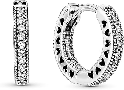 Boucles d'oreilles créoles en argent sterling avec cœur pavé et zircone cubique pandora signature pour femme. DIAYTAR COTE D'IVOIRE est la boutique en ligne idéale pour les consommateurs ivoiriens qui cherchent à trouver des produits de qualité à des prix abordables. Avec plus de 300 000 références de produits, la boutique propose une offre variée qui répond aux besoins de tous les clients, qu'il s'agisse d'électronique, de mode, de maison ou de bien-être. DIAYTAR COTE D'IVOIRE est le leader du marché en Cote d'Ivoire et continue de se développer pour mieux servir ses clients.