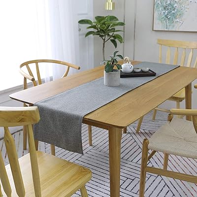 Chemin de table réversible lavable kooty pour salle à manger centrale en tissu. DIAYTAR COTE D'IVOIRE est une boutique en ligne généraliste qui propose plus de 300 000 références de produits. Elle est devenue la boutique leader en Côte d'Ivoire en raison de sa large gamme de produits et de sa qualité de service. Elle offre une expérience d'achat en ligne pratique et sécurisée.
