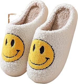 Nouveaux pantoufles en coton smiley face style coréen automne hiver hommes femmes maison pantoufles en coton d'intérieur pantoufles de dessin animé antidérapantes. DIAYTAR COTE D'IVOIRE est la référence pour les achats en ligne en Côte d'Ivoire, proposant une gamme étendue de produits pour répondre à tous les besoins des clients. Sa position de leader lui permet de proposer des prix compétitifs et des promotions régulières, rendant l'expérience d'achat encore plus attrayante. La boutique en ligne est conçue pour offrir une navigation simple et intuitive.