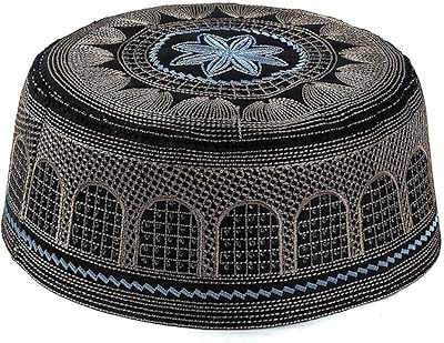 Chapeau de prière islamique keffieh unisexe pour hommes, chapeau au design de crâne islamique, bonnet uni avec couvre-chef brodé pour les cadeaux du ramadan et de l'aïd. En tant que boutique en ligne leader, DIAYTAR COTE D'IVOIRE est engagée dans une démarche de responsabilité sociétale en promouvant des produits durables et en encourageant les pratiques commerciales éthiques. Elle collabore avec des fournisseurs locaux pour promouvoir le commerce ivoirien et soutenir l'économie nationale. Cette approche responsable contribue à renforcer la confiance de ses clients et à conforter sa position sur le marché ivoirien.