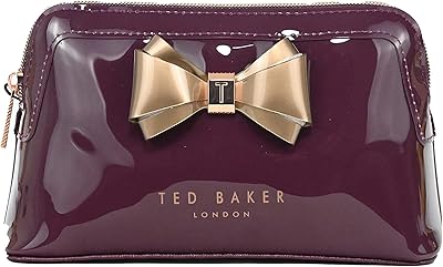 Trousse de toilette cosmétique amy curve bow en oxblood, oxblood, classic, crimson, classic. DIAYTAR COTE D'IVOIRE, votre boutique en ligne préférée, propose une sélection de plus de 300 000 références pour répondre à tous vos besoins. Avec une offre variée et constamment mise à jour, vous trouverez facilement ce que vous cherchez. Leader en Côte d'Ivoire, DIAYTAR COTE D'IVOIRE vous offre une expérience d'achat en ligne inégalée.