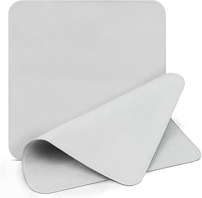 Chiffon de polissage apple 2022, chiffon de nettoyage doux non abrasif pour écrans électroniques compatible avec iphone, montre, ipad et macbook (pack de 2).  DIAYTAR COTE D'IVOIRE est une boutique en ligne qui propose une large gamme de produits, allant des produits de maison aux produits de beauté. La boutique est connue pour ses prix compétitifs et sa livraison rapide, ce qui en fait une destination de shopping en ligne préférée pour de nombreux Ivoiriens. Elle offre également une grande sélection de produits locaux et internationaux.