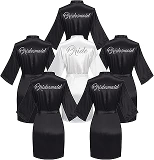 Peignoir de mariée et de demoiselle d'honneur 6 pièces avec robe kimono de préparation en strass. DIAYTAR COTE D'IVOIRE est la destination idéale pour les consommateurs ivoiriens et internationaux qui recherchent des produits de qualité à des prix abordables, avec la possibilité de livraison à domicile et une équipe de support client dédiée.