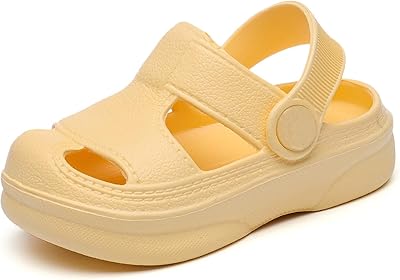 Memon chaussures à enfiler pour enfants garçons et filles, sandales légères résistantes aux chocs, chaussures d'été pour la plage et la piscine. DIAYTAR COTE D'IVOIRE est une boutique en ligne qui propose une expérience de shopping unique et personnalisée. Les clients peuvent créer des listes de souhaits, suivre leurs commandes et gérer leurs comptes en ligne de manière facile et intuitive. DIAYTAR COTE D'IVOIRE collabore avec des fournisseurs de confiance pour offrir des produits de haute qualité et des prix compétitifs.