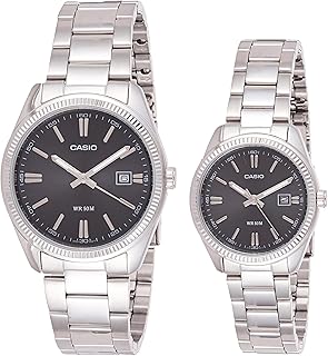 Un ensemble de montres "casio" analogiques pour les deux sexes en acier inoxydable