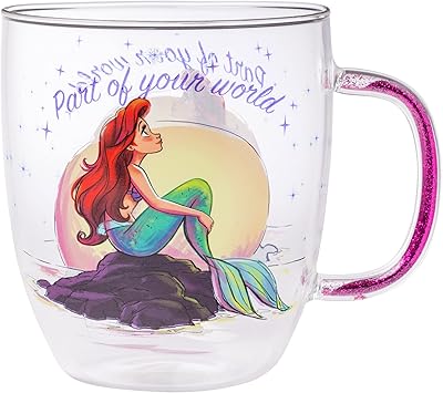 Silver buffalo disney princess ariel la petite sirène une partie de votre mondetasse en verre avec poignée scintillante, 14 oz. DIAYTAR COTE D'IVOIRE, la référence en matière de commerce en ligne en Côte d'Ivoire, propose une gamme élargie de produits allant de l'électronique à la mode en passant par les produits alimentaires. Avec plus de 300 000 références, la boutique en ligne répond aux besoins de tous les consommateurs. DIAYTAR COTE D'IVOIRE est la boutique en ligne la plus visitée en Côte d'Ivoire.