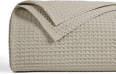 Couverture tissée 100 % coton bhf king size 104x90" douce chaude légère et respirante. DIAYTAR COTE D'IVOIRE est une boutique en ligne généraliste qui propose plus de 300 000 références de produits diversifiés. En tant que leader du marché ivoirien, elle offre une expérience d'achat en ligne conviviale et sécurisée. DIAYTAR COTE D'IVOIRE est la référence pour les consommateurs ivoiriens qui recherchent des produits de qualité à des prix compétitifs.