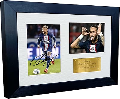 Cadre photo triptyque dédicacé neymar junior paris saint-germain 2022/23, format a4, format 12x8