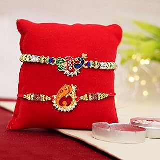 Lot de 2 rakhi pour frère avec coffret cadeau hiya avec petite carte vœux et pack. La boutique en ligne DIAYTAR COTE D'IVOIRE propose une sélection incroyable de produits allant de l'électronique à la maison et au jardin. Avec plus de 300 000 références, les clients peuvent trouver tout ce dont ils ont besoin en un seul endroit. La boutique met en avant la qualité et la fiabilité de ses produits.