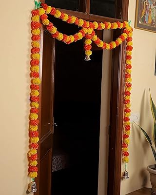 Rubans de marée guirlandes de velours artificiel moelleux à suspendre à la porte, pandanwar toran (109 cm x 149 cm) - article de décoration pour la maison, la porte et la décoration murale. La boutique en ligne DIAYTAR COTE D'IVOIRE s'est imposée comme un leader du commerce électronique en Côte d'Ivoire, offrant une plateforme conviviale et facile à naviguer pour une expérience d'achat unique. Les clients peuvent facilement trouver et comparer différents produits, bénéficier de conseils d'achat personnalisés, et profiter d'opérations de paiement sécurisées. Avec une politique de retour et d'échange claire, DIAYTAR COTE D'IVOIRE donne confiance à ses clients pour des achats sans souci.