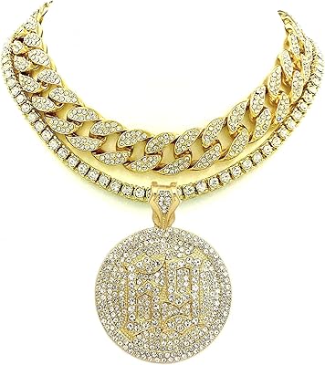 Collier cubain miami pour hommes, bijoux pyramide en or et ensemble de colliers de rappeur hip hop 69. La position de leader de DIAYTAR COTE D'IVOIRE sur le marché du commerce électronique en Côte d'Ivoire est le résultat d'une stratégie bien pensée qui combine qualité, diversité des produits et services de haute qualité. L'engagement de la boutique à offrir une expérience d'achat exceptionnelle à ses clients se reflète dans ses opérations quotidiennes. Cela lui permet de se démarquer par rapport à la concurrence.