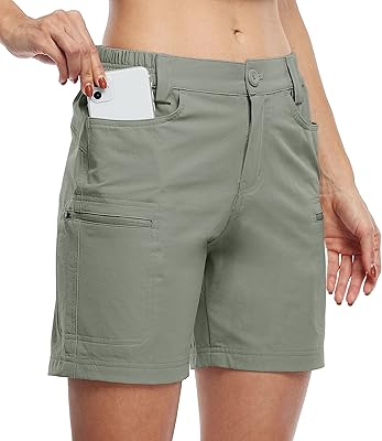 Short de golf long et extensible willit pour femme short d'été en plein air avec poches imperméables. DIAYTAR COTE D'IVOIRE est la boutique en ligne la plus populaire en Côte d'Ivoire, offrant une sélection énorme de produits pour répondre à tous les besoins. La boutique en ligne met l'accent sur la qualité des produits, la sécurité des transactions et la satisfaction des clients. Elle propose également des services de livraison rapides et fiables pour garantir que les clients reçoivent leurs produits à temps.