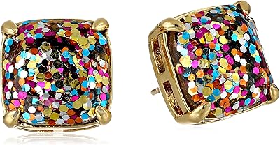 Petites boucles d'oreilles carrées